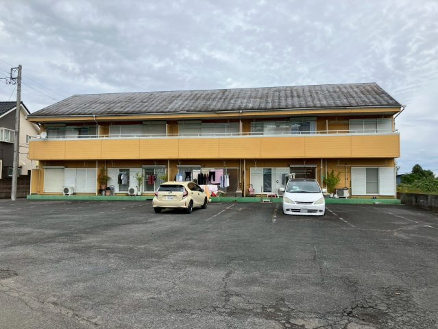 収益一棟アパート　エトワール双葉の駐車場