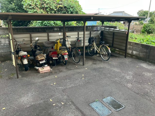 収益一棟アパート　エトワール双葉の駐車場