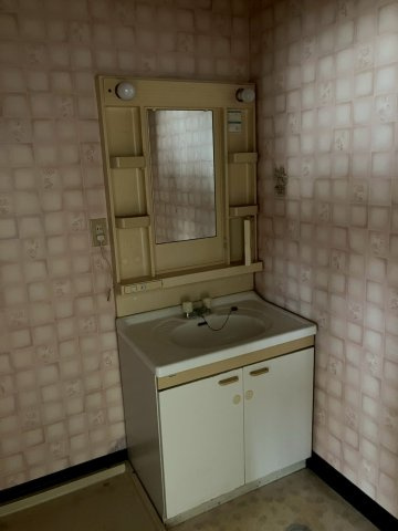 収益一棟アパート　エトワール双葉の独立洗面台