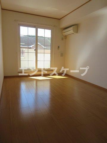 メゾン・アンソレイエ　Ⅱの居間・リビング|高崎、前橋のお部屋探しはエンドスケープまで！お客様の理想お聞かせ下さい♪