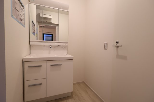 《仲介手数料無料》大宮区上小町300-2新築一戸建てフィットエーの独立洗面台