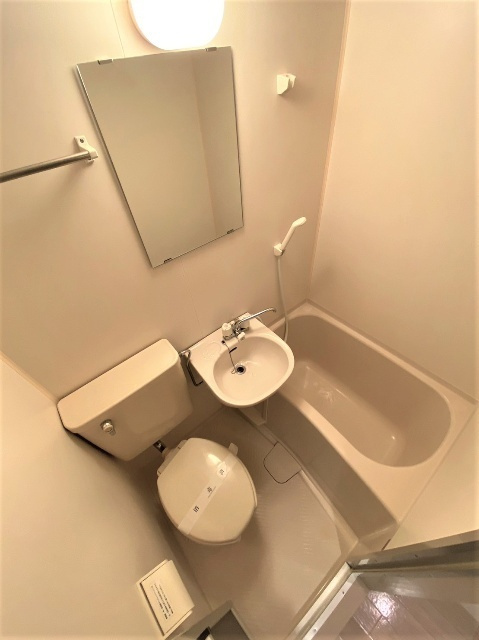 カミヤハイツの浴室