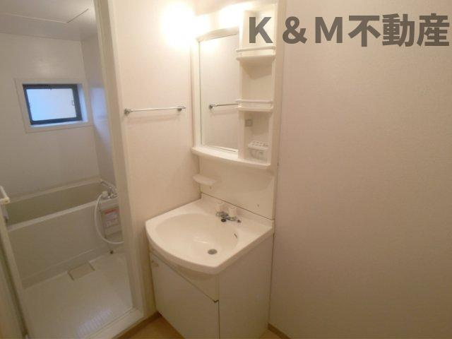 グリーンシャトル　Ａの駐車場