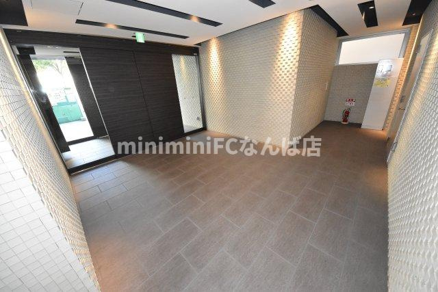 プランドール江戸堀レジデンスのエントランス