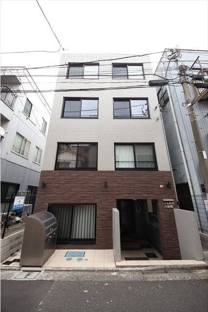 ルリアン南砂町のエントランス