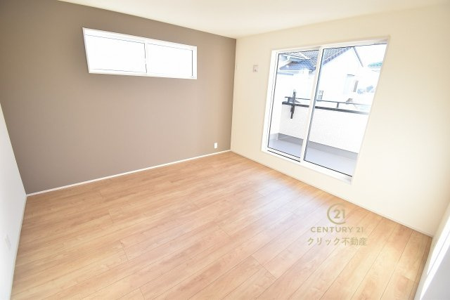 ブルーミングガーデン  水戸市元吉田町　4期　限定1棟！の洋室|採光バッチリ・通風良好です。
たっぷり差し込む陽光がお部屋を明るく照らします！