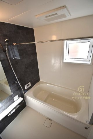 ブルーミングガーデン  水戸市元吉田町　4期　限定1棟！の浴室|ゆったりした1坪タイプシステムバスです。追い焚き機能付きで生活時間の違うご家族にもとても便利です！