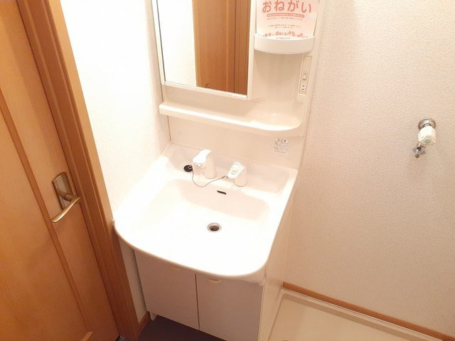 アカシア　Ａの洗面所|洗面所です