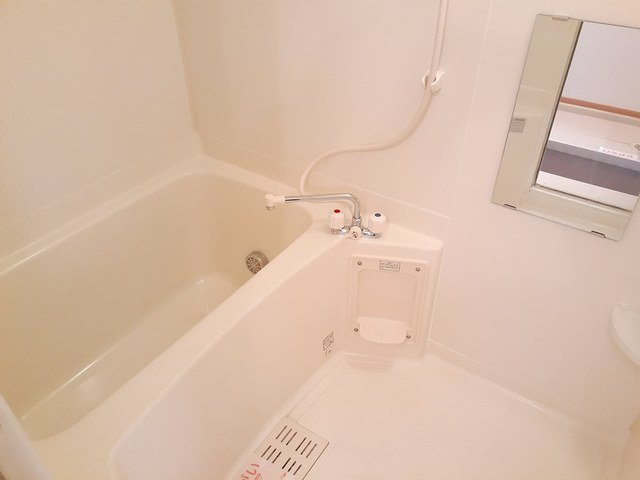 アカシア　Ａの浴室|きれいなお風呂です