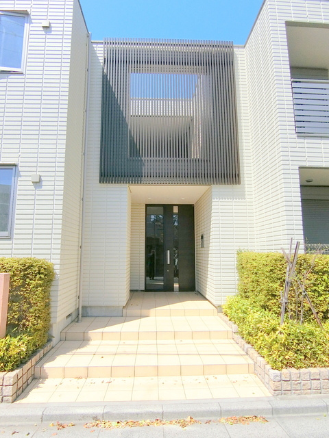 メゾン南荻窪のエントランス|★安心のモニター付きオートロック★