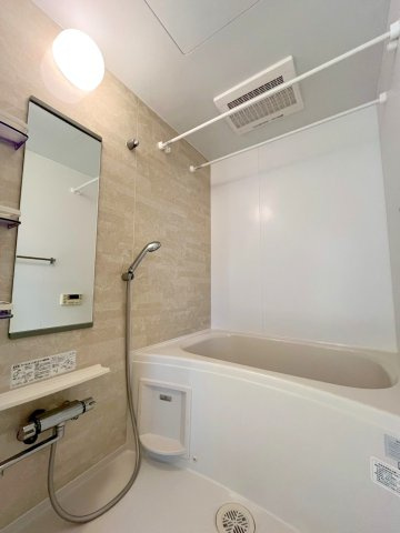 メゾン南荻窪の浴室