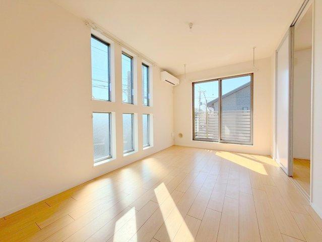 メゾン南荻窪の居間・リビング