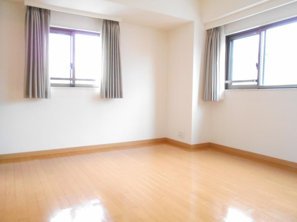 クイーンズパレス東京中央の内装