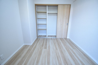 【洋室】 | サーパスいづろ | 4.5帖