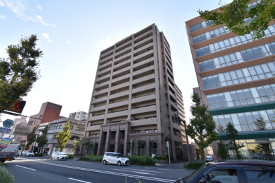 【外観】 | サーパスいづろ