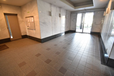 【ロビー】 | サーパスいづろ