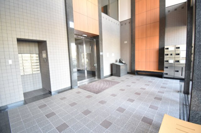 【ロビー】 | サーパスいづろ