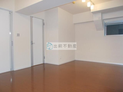 【居間・リビング】 | ホワイトレジデンス