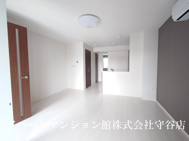 etoile（エトワール）の居間・リビング