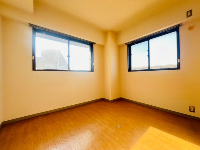 ユートピア魚住の寝室