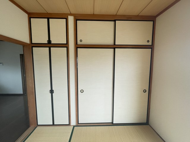 コインランドリー2階の和室