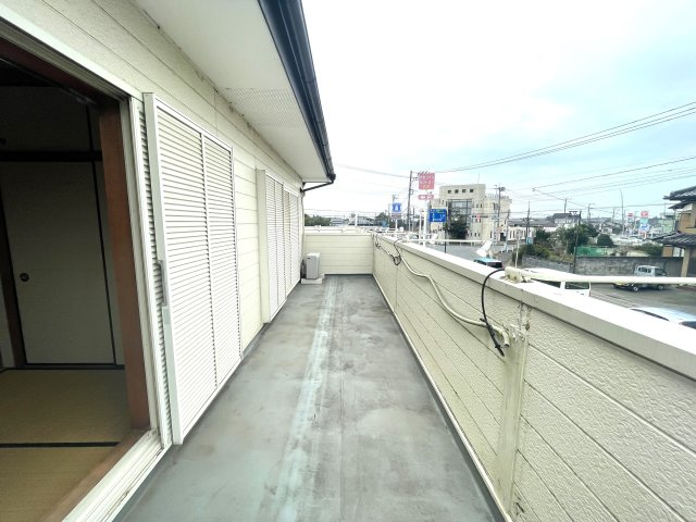 コインランドリー2階のバルコニー