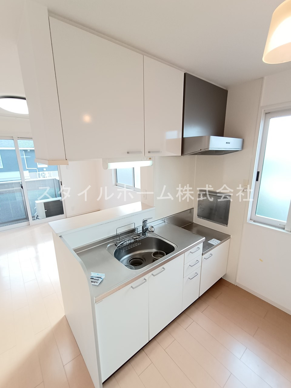 レセンテ柱のキッチン|別部屋写真です。