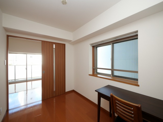 アクアスイート新大阪の居間・リビング