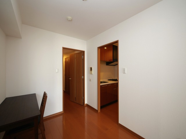 アクアスイート新大阪の居間・リビング