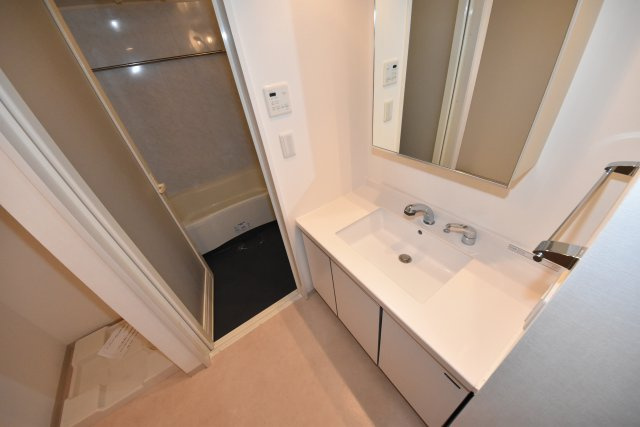 レジディア心斎橋ウエストの洗面所|現状有姿