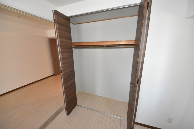 レジディア心斎橋ウエストの収納|現状有姿