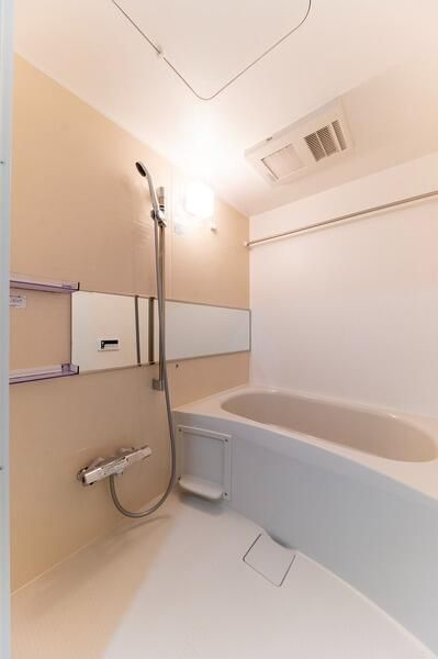 ＣＯＣＯＣＵＢＥ　ＧＲＡＮＤＥ学芸大学の浴室