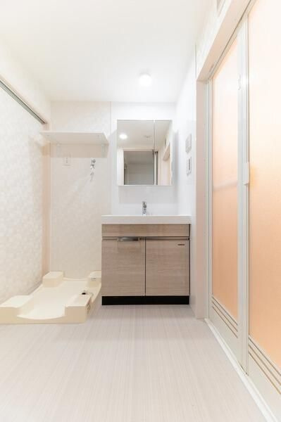 ＣＯＣＯＣＵＢＥ　ＧＲＡＮＤＥ学芸大学の洗面所