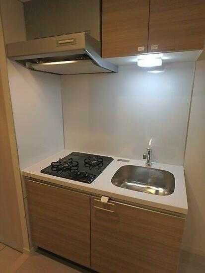 HY's 上野松が谷のキッチン