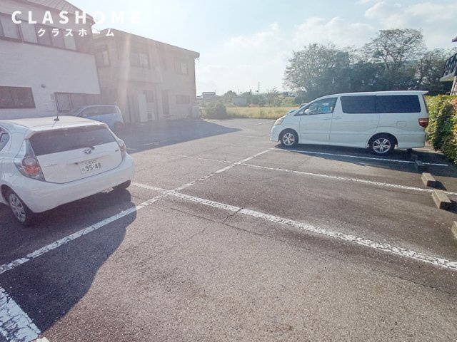 ハートホーム八ッ橋B　　　刈谷市近郊の賃貸はクラスホーム刈谷店の駐車場