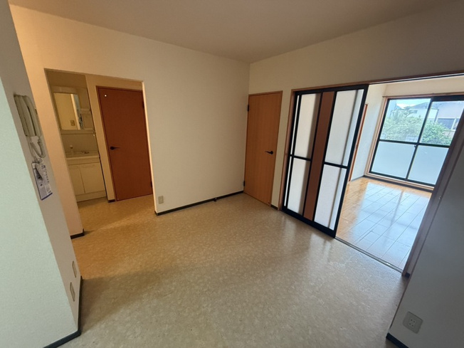 【居間・リビング】 | エステートピア小山Ⅲ