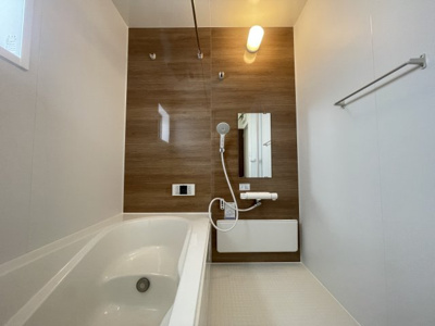 【浴室】 | 沖縄市園田（全2棟）1号棟 | 1号棟　浴室換気乾燥機付き♪