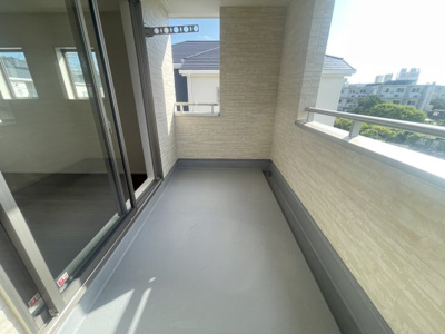 【バルコニー】 | 沖縄市園田（全2棟）1号棟 | 1号棟　インナーバルコニー♪