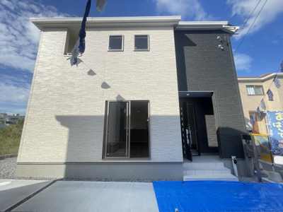 【外観】 | 沖縄市園田（全2棟）1号棟 | 1号棟　駐車2台完備♪