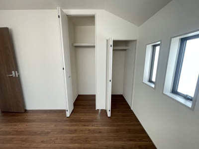 【収納】 | 沖縄市園田（全2棟）1号棟 | 1号棟　洋室6帖＋CL×2ヶ所付き♪