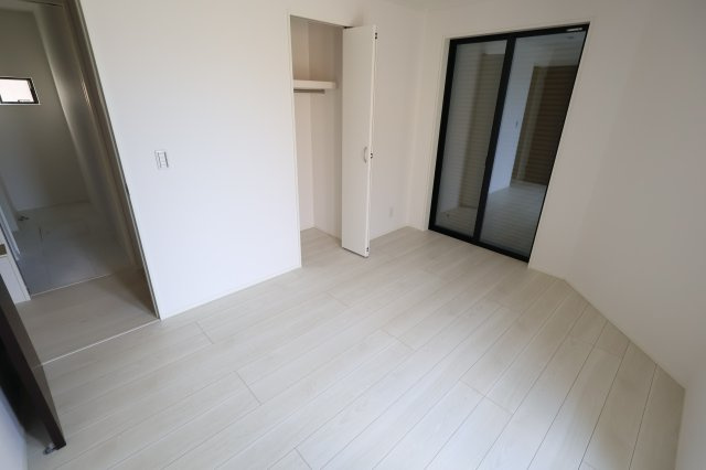 《仲介手数料無料》北区櫛引町２丁目25-3新築一戸建てミラスモの洋室|撮影日 2025年12月4日 10:15 晴れ