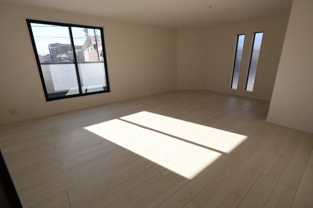 《仲介手数料無料》北区櫛引町２丁目25-3新築一戸建てミラスモの居間・リビング|撮影日 2025年12月4日 10:15 晴れ