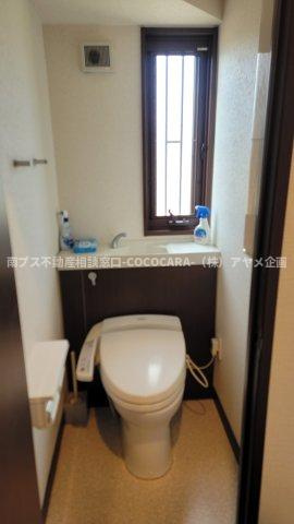 笛吹市石和町四日市場の中古一戸建のトイレ