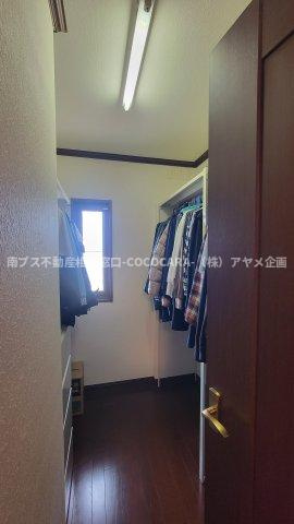 笛吹市石和町四日市場の中古一戸建の収納