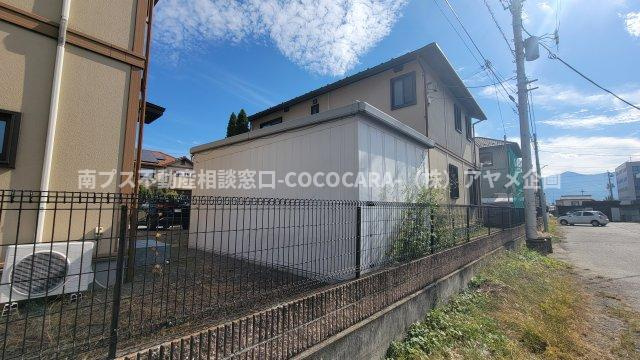 笛吹市石和町四日市場の中古一戸建の設備|物置　
西面から撮影