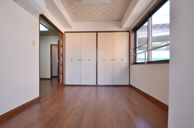 【寝室】 | ヒルトップマンション | 同タイプ別号室となります。