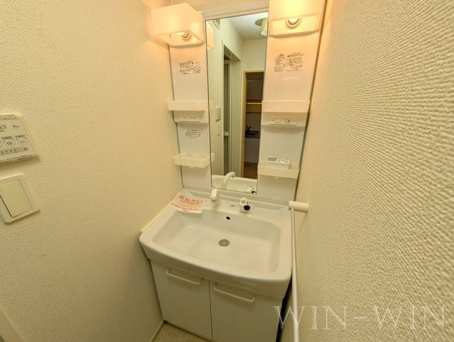 チェリーブロッサム Ⅰの独立洗面台