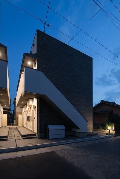 LA　TACHE　Ⅱ(ラターシュツー)のエントランス