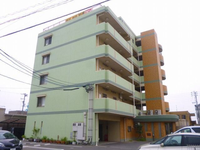 フォレスト裕萌里の外観