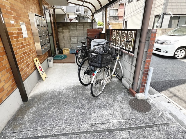 石井ハイツのその他共用部分|駐輪場です☆